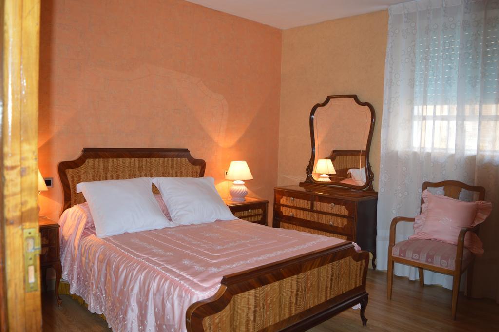 Casa Rural Los Llaganos Villaturiel エクステリア 写真